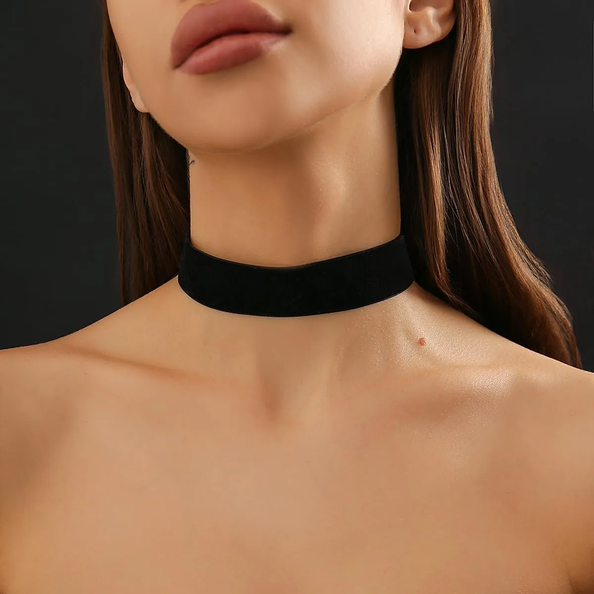 Black Choker Necklaces Set: Adjustable Black Velvet Chokers for Women Gothic Accessories