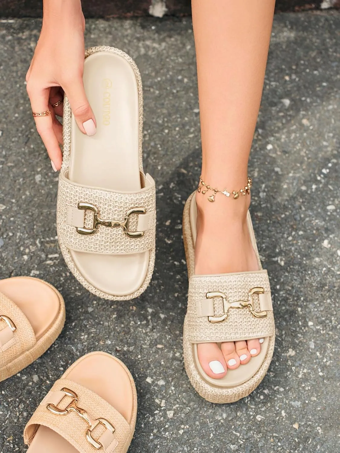 Coutgo Womens Platform Sandals Raffia Espadrilles Metal Chain Slip on Open Toe Cute Beach Slide Sandals