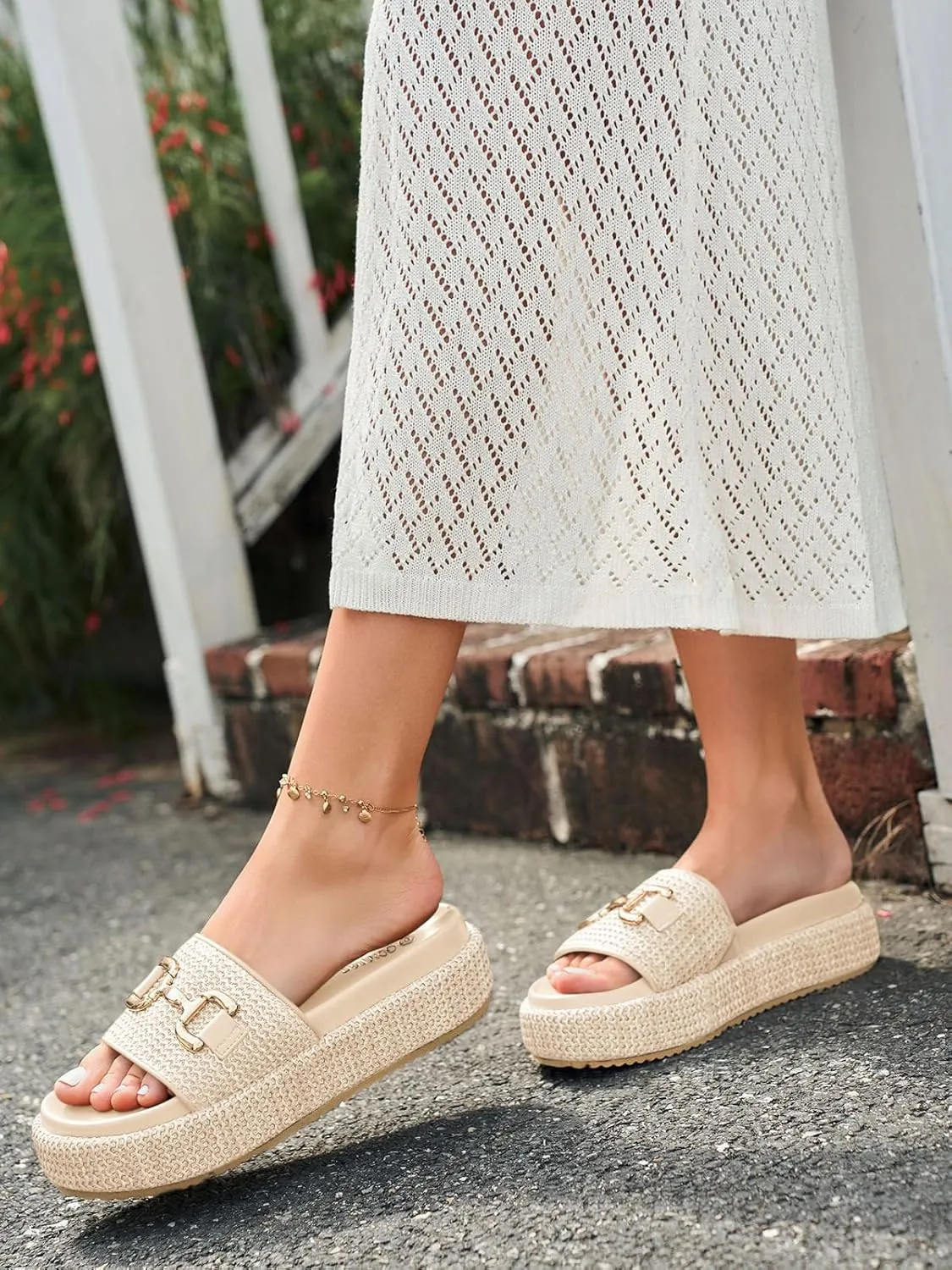 Coutgo Womens Platform Sandals Raffia Espadrilles Metal Chain Slip on Open Toe Cute Beach Slide Sandals