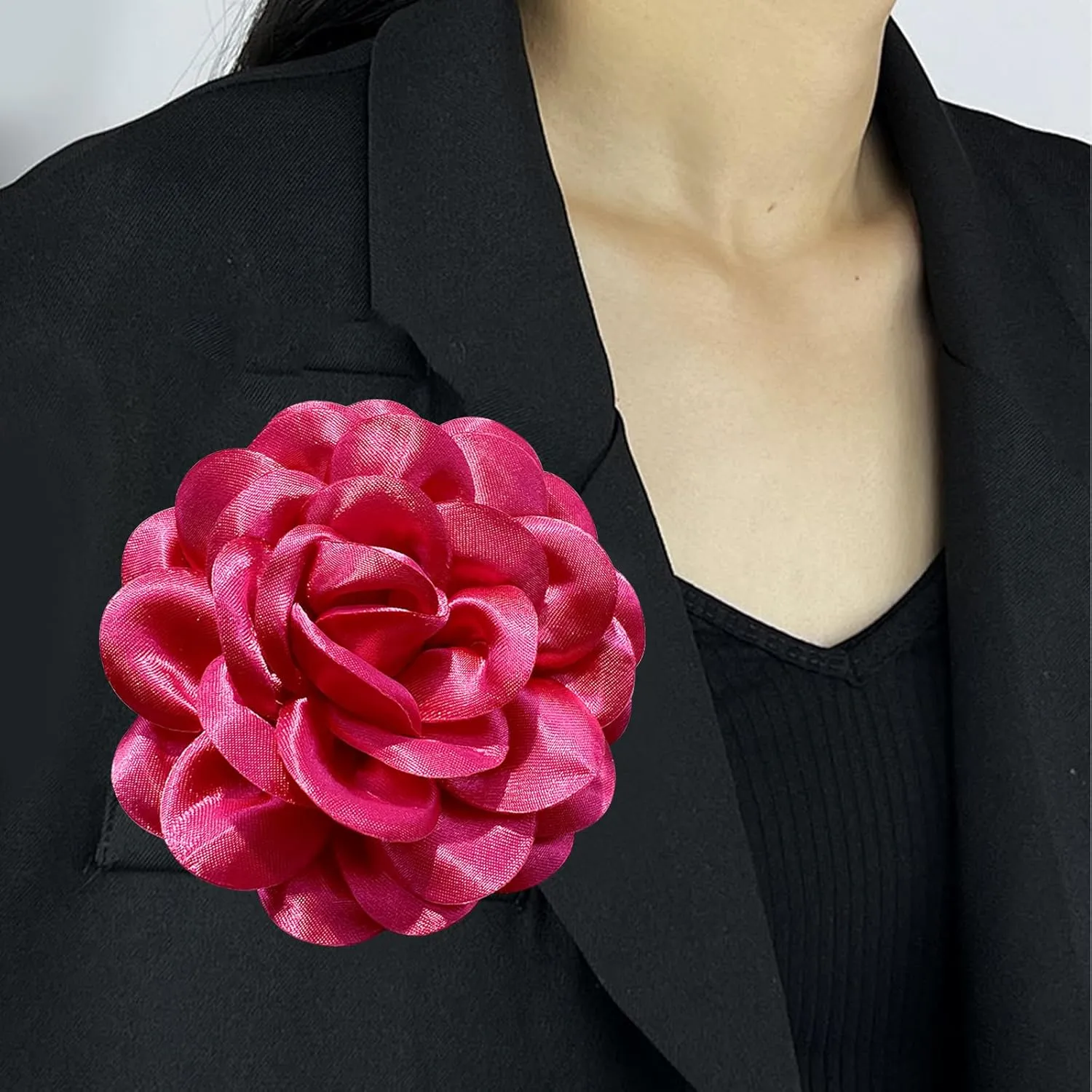 Elegant Large Rose Flower Brooches Lapel Pins Handmade Dainty Satin Fabric Brooches Big Camellia Flower Brooch Pin for Women Wedding Part Dance Dress Suit Clothes Accessories Jewelry