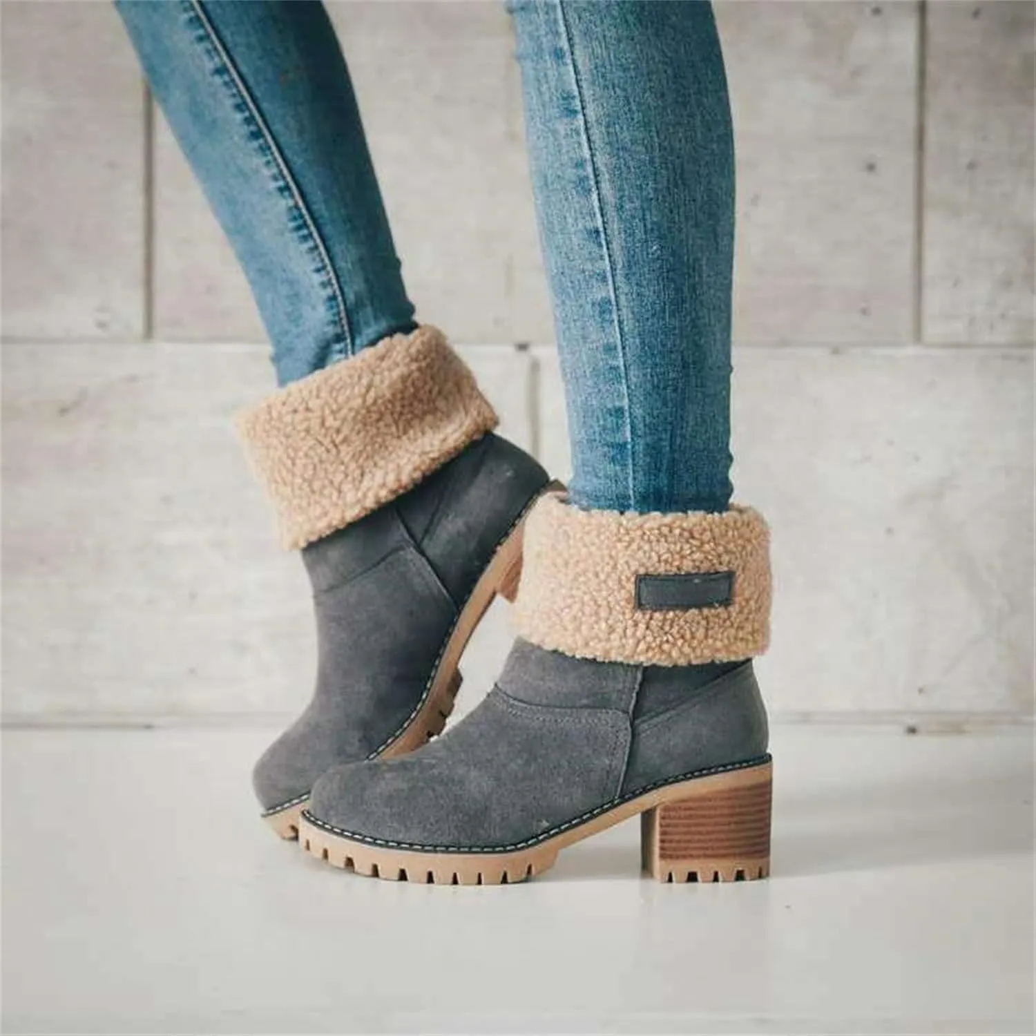 Lausiuoe Winter Boots For Women Fashion Wide Calf Snow Boots Fur Lined Warm Fuzzy booties Casual Outdoor Comfortable Shoes 2022