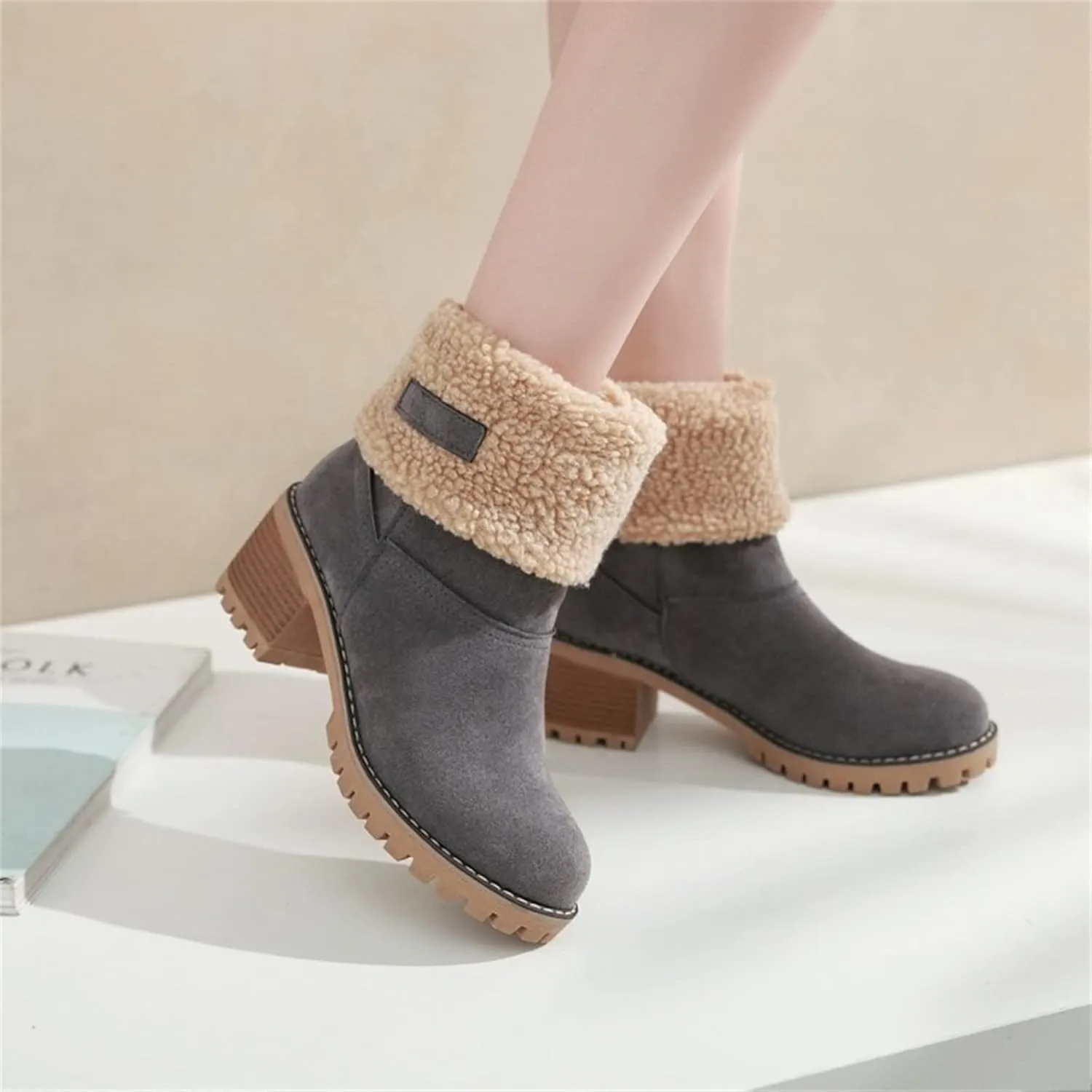 Lausiuoe Winter Boots For Women Fashion Wide Calf Snow Boots Fur Lined Warm Fuzzy booties Casual Outdoor Comfortable Shoes 2022