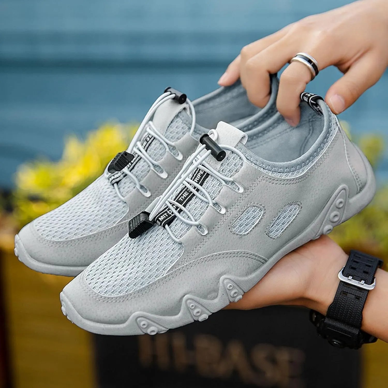 Men's Lightweight Non Slip Barefoot Shoes Business Mesh Breathable Walking Shoe Men's Arch Support Insole Shoes