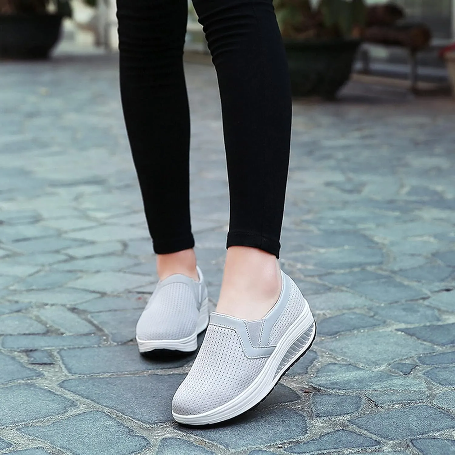 oiangi Women Wedge Shoes Breathable Mesh Sneakers Slip On Comfort Walking Shoes Fashion Casual Solid Color Round Toe Non-Slip Platform Sports Shoes