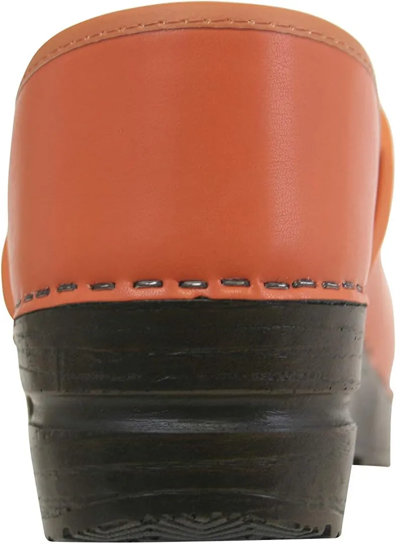 Sanita womens Clogs