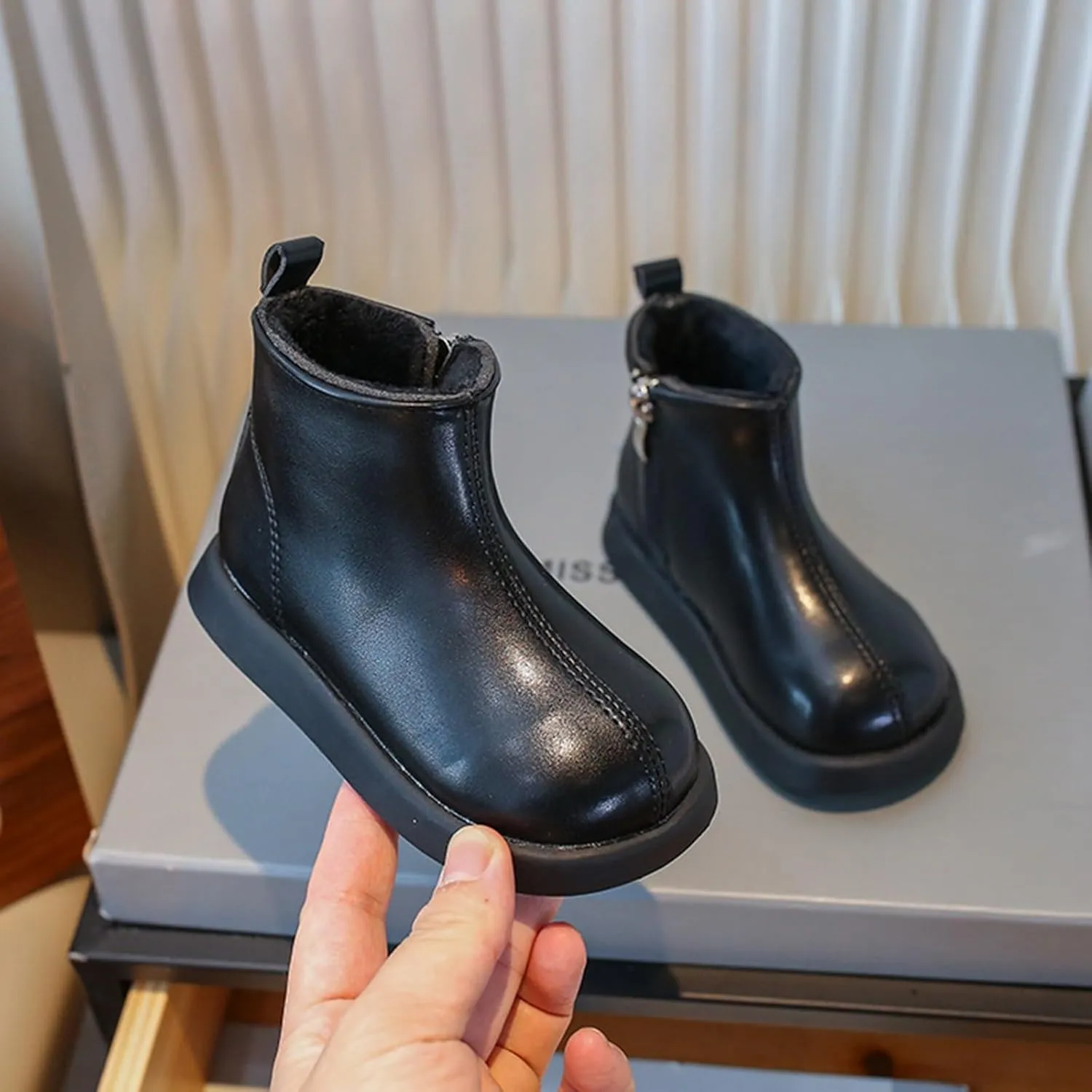 Unisex Kids Plush Ankle Boot Comfy Warm Round Toe Waterroof Solid Classic Working Shoes School Cute Toddler Boots