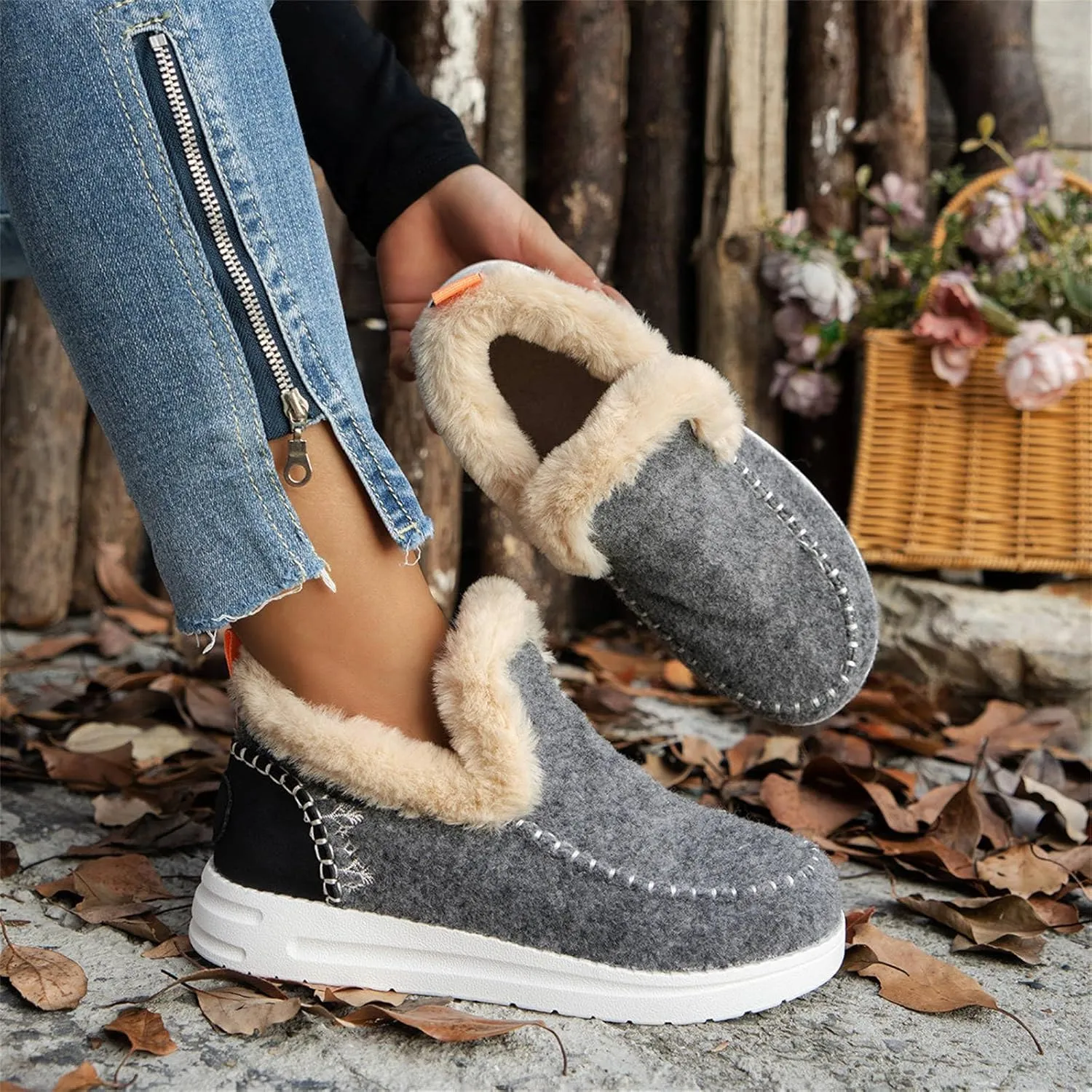 Winter Boots For Women 2024 Dressy Warm Fur Lined Snow Short Ankle Booties Fashion Comfortable Slip On Loafers Shoes
