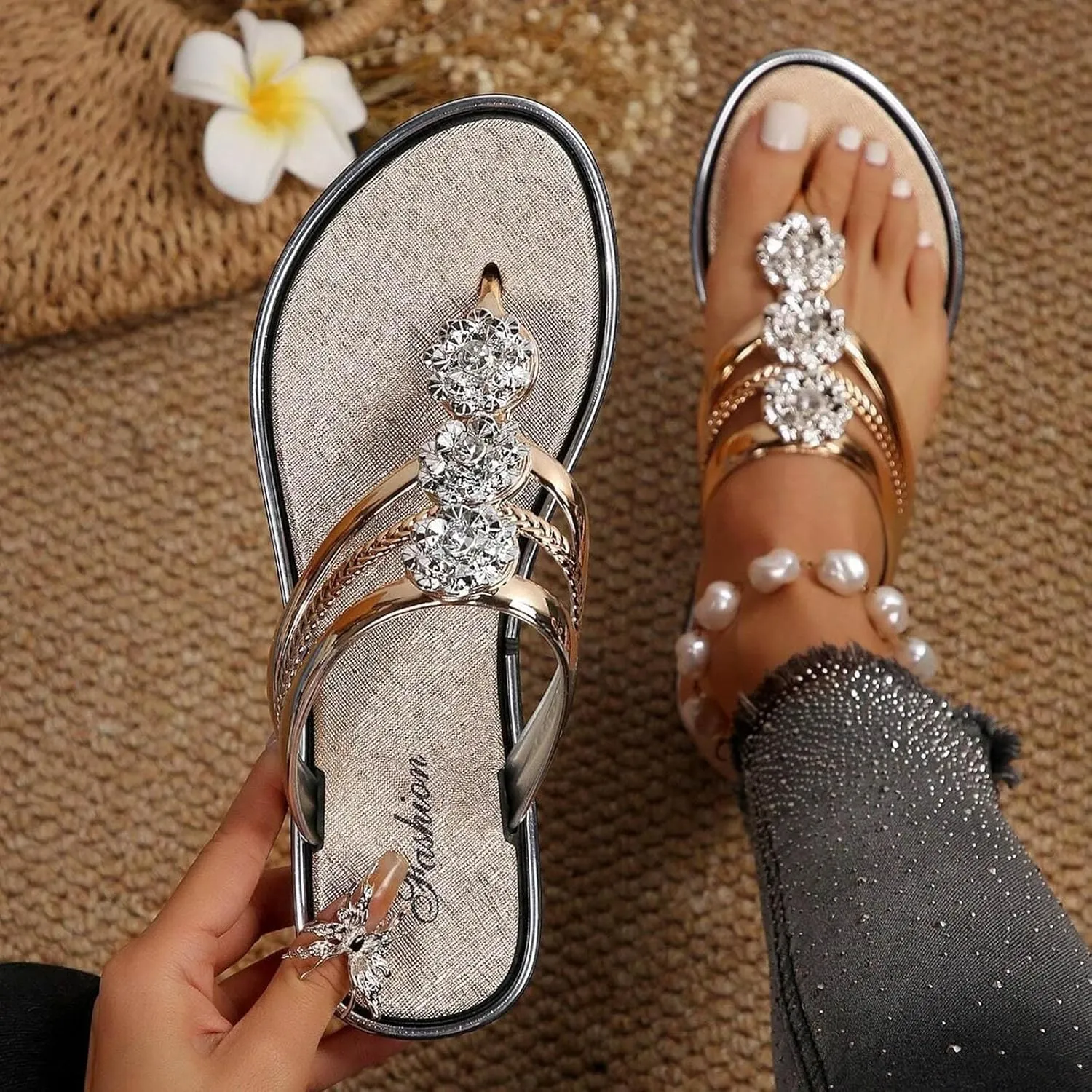 Women's Breathable Beach Flat Sandals Versatile Casual Work Summer Shoes Comfortable Walking Flat Sandals