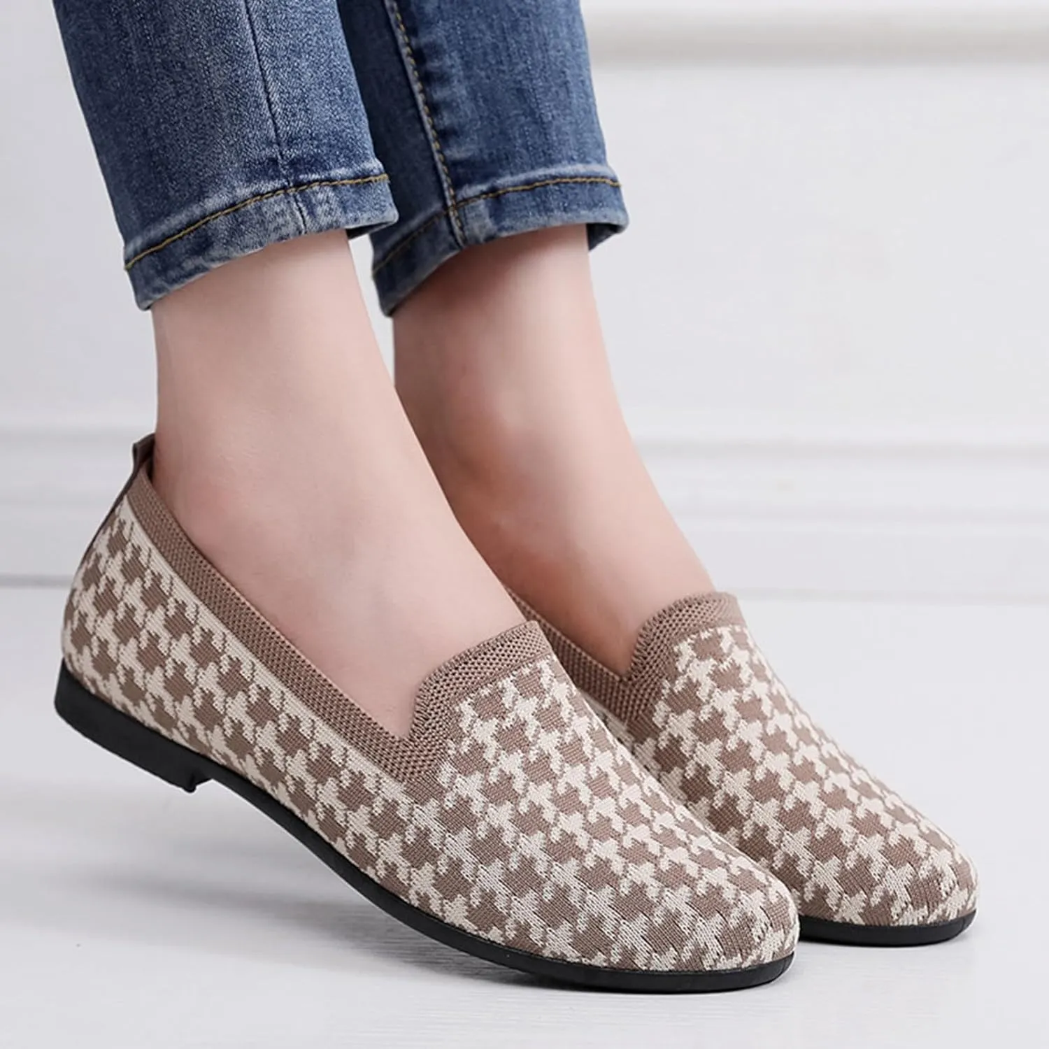 Women's Low Heel Casual Shoes Comfortable Anti Slip Breathable Soft Sole Lightweight Canvas Sneaker Wide Width Walking Shoes