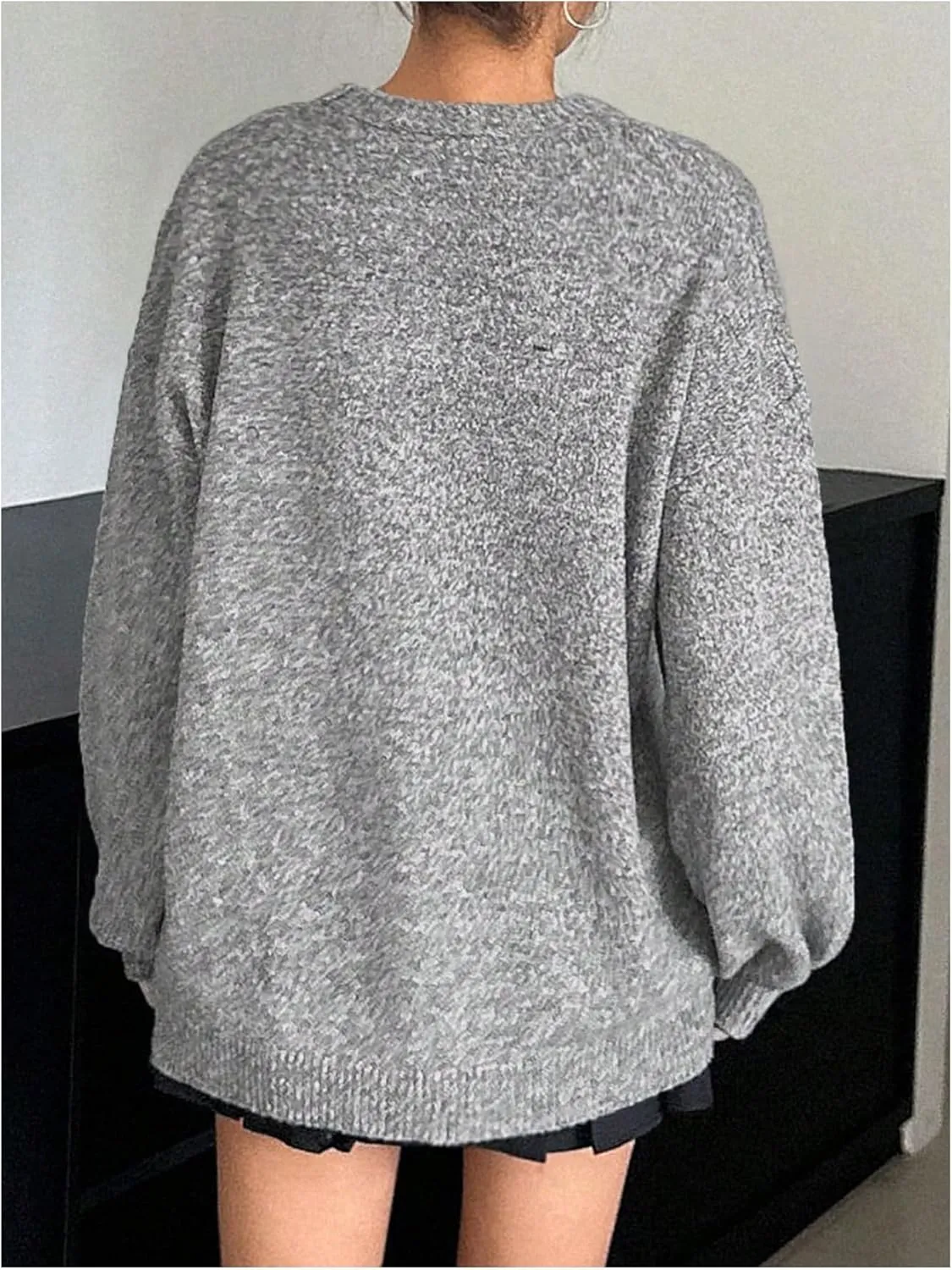 Women's Oversized Sweaters Bow Graphic Long Sleeve Drop Shoulder Sweaters Fall Outfits Trendy