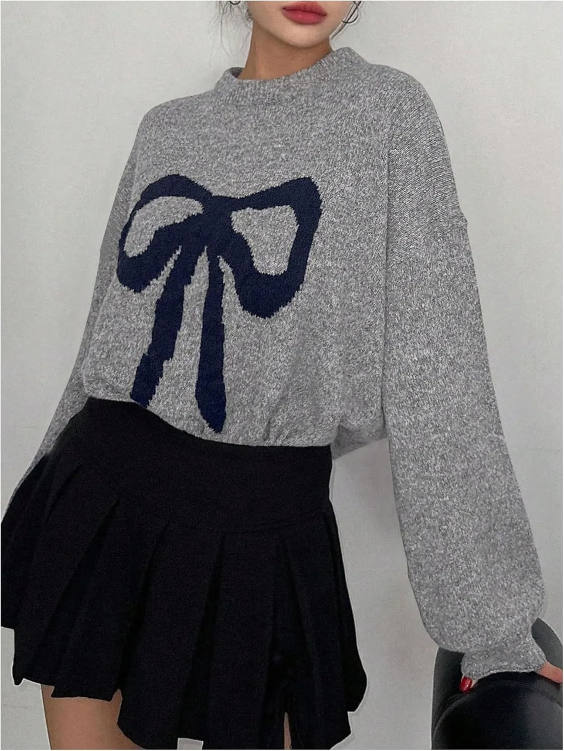Women's Oversized Sweaters Bow Graphic Long Sleeve Drop Shoulder Sweaters Fall Outfits Trendy
